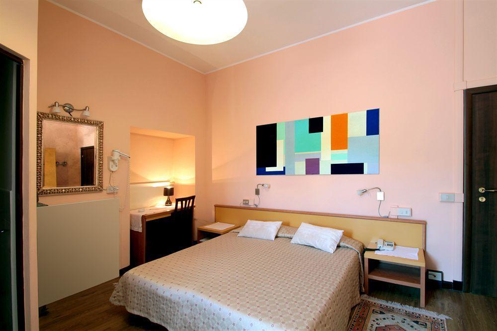 Hotel Il Sole Bergamo Esterno foto